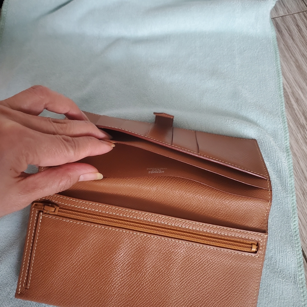Hermes Wallet - Picture 10 of 16